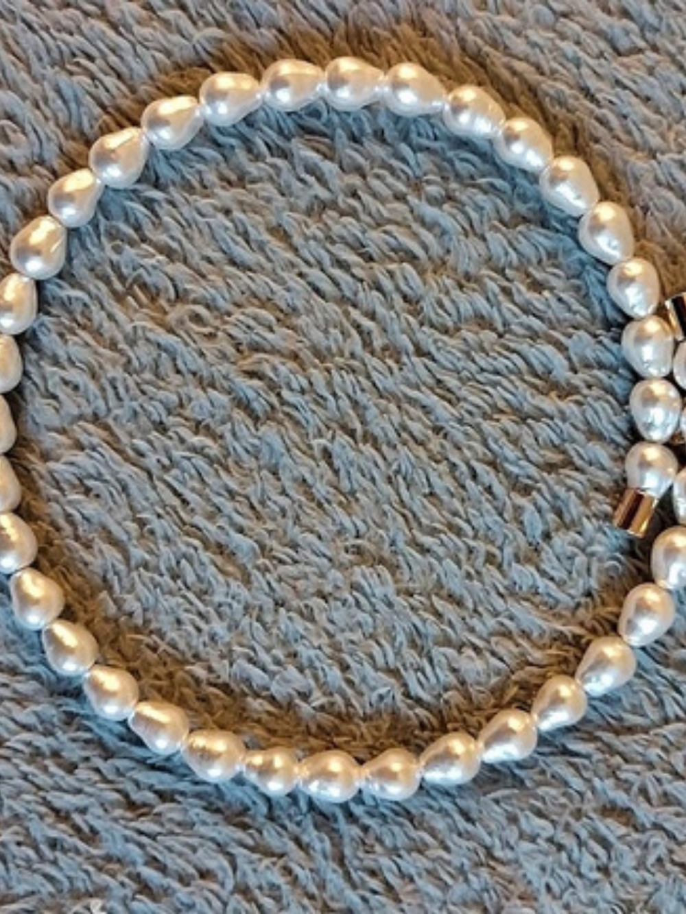 Pearl Choker  in White & Gold